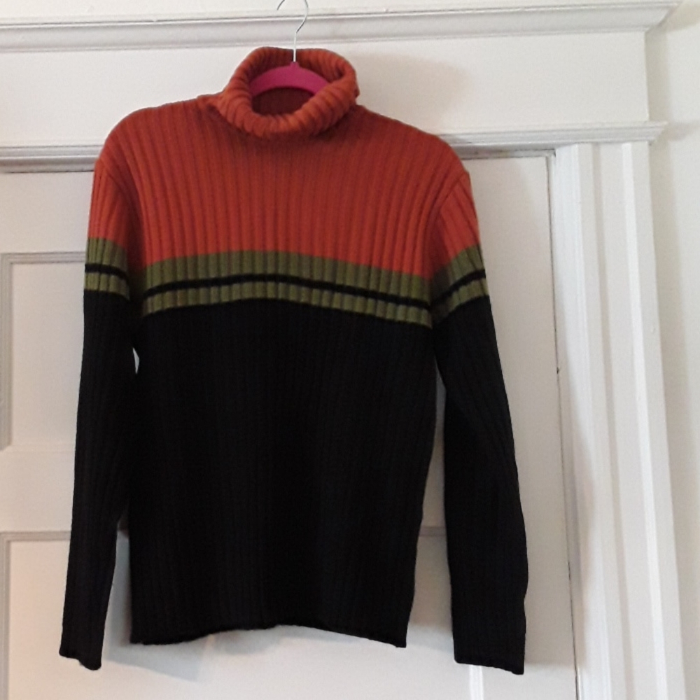 💛Energie Turtleneck